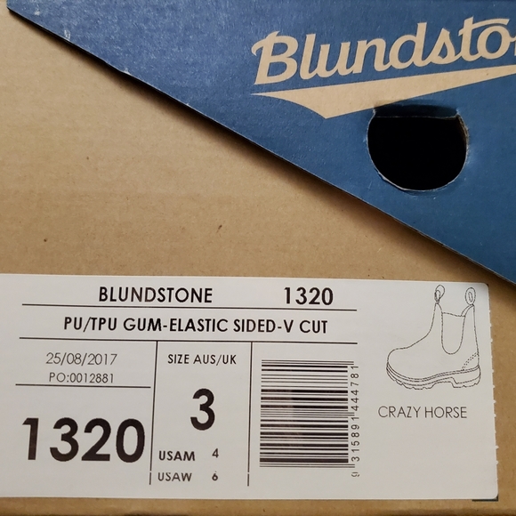 New Blundstone Crazy Horse Chelsea Boot - Picture 6 of 6